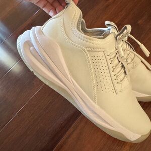 Size 7 clove Beige Lace-Up Sneakers